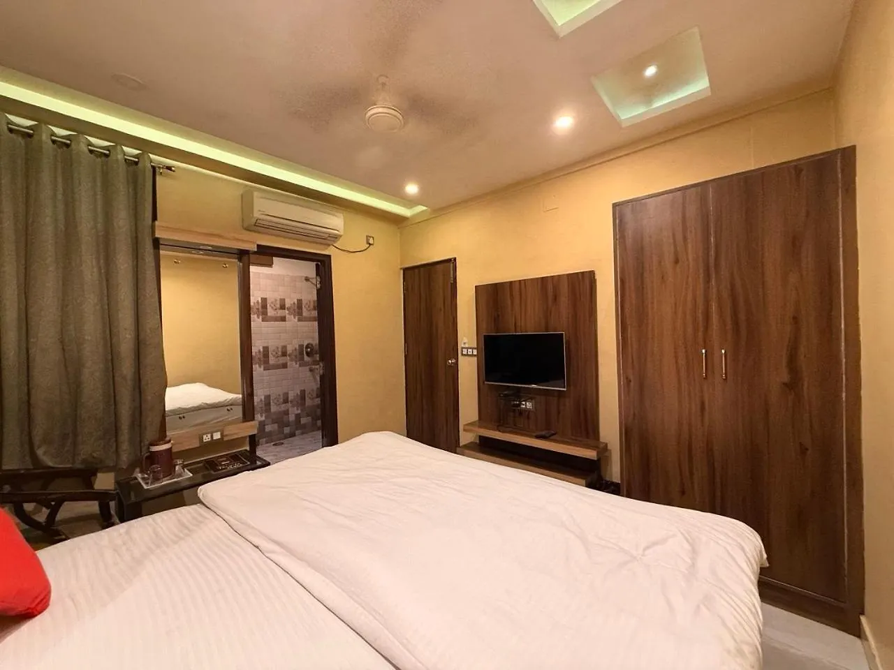 Raj Kamal Hotel Near Railway Junction Benares 4*,  India
